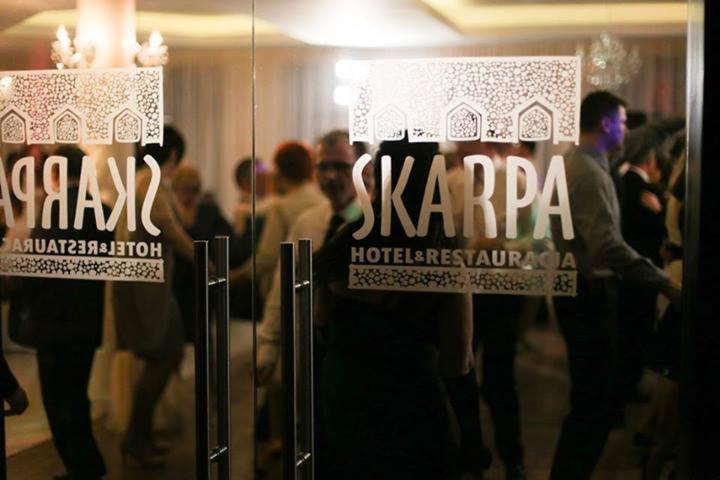 Hotel Skarpa Сейны Экстерьер фото