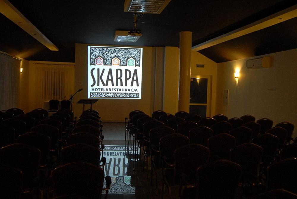 Hotel Skarpa Сейны Экстерьер фото