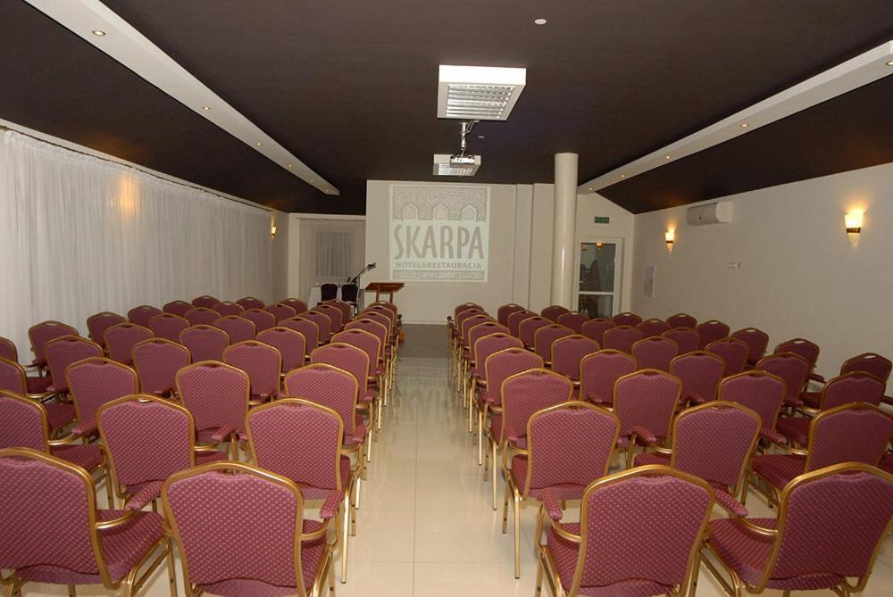 Hotel Skarpa Сейны Экстерьер фото