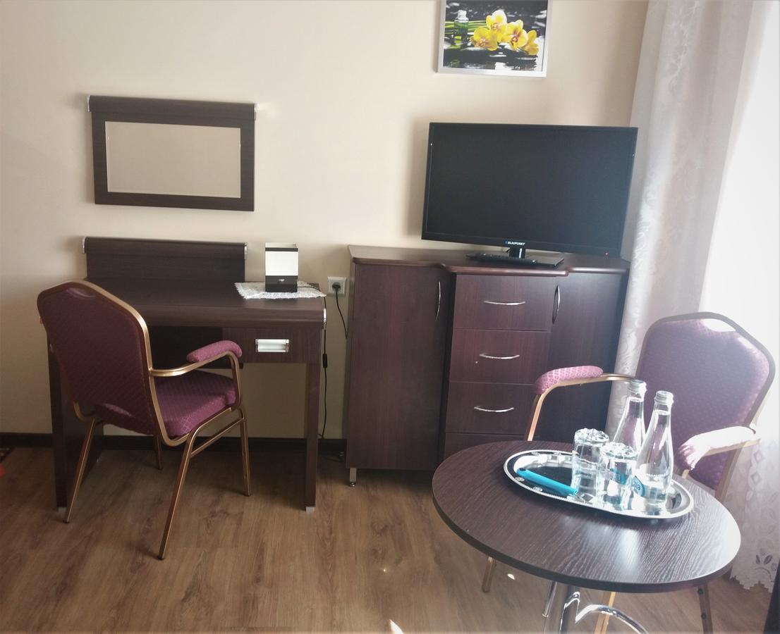 Hotel Skarpa Сейны Экстерьер фото